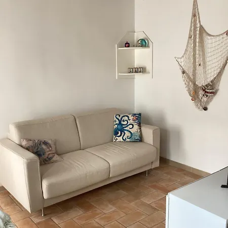 Casa Vittoria アパート プロッキオ